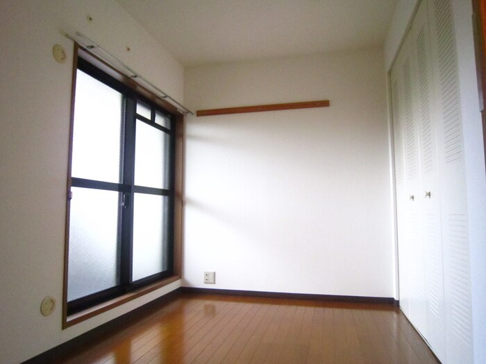 物件内観写真12　(居室)