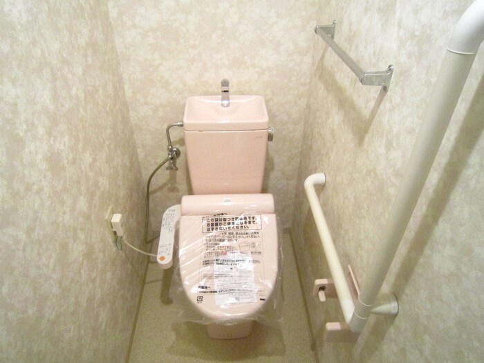 物件内観写真14　(トイレ)