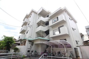 ハイツ嵯峨野外観写真