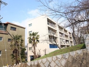 豊中グリーンハイツ（３０２）外観写真