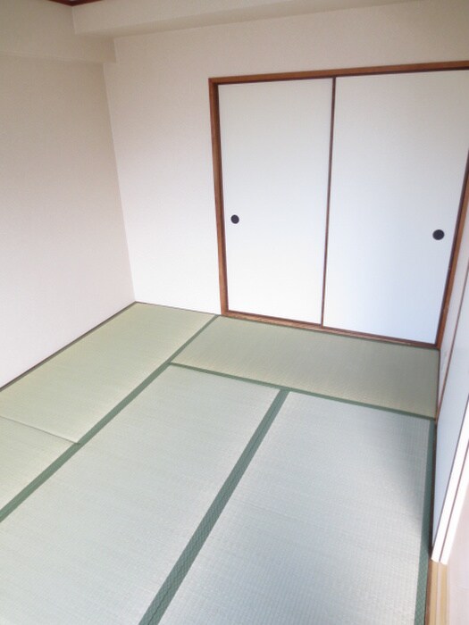 物件内観写真14　(居室)