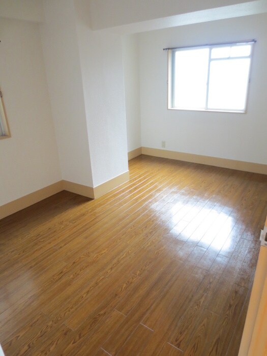 物件内観写真15　(居室)