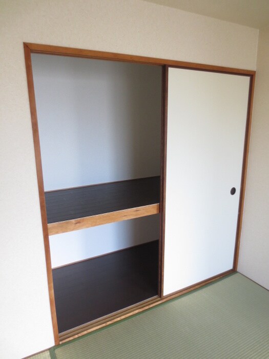 物件内観写真16　(収納)