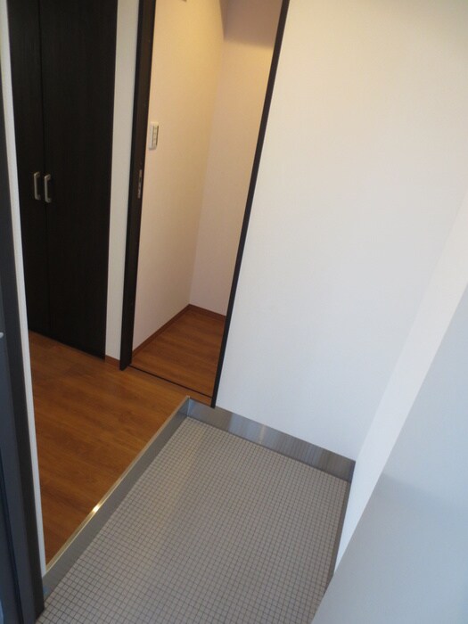 物件内観写真19　(玄関)