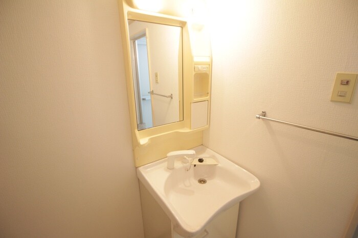 物件内観写真9　(洗面)