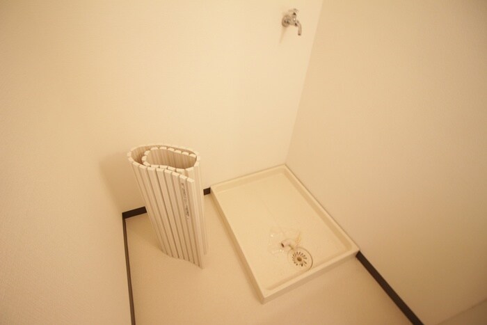 物件内観写真12　(洗濯機置場)