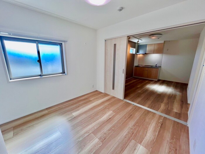 物件内観写真9　(居室)