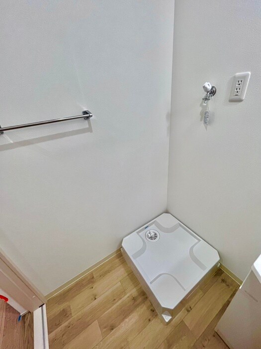 物件内観写真14　(洗濯機置場)