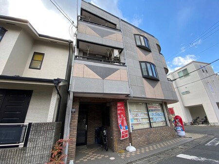 ｂｉｇ　ｉ外観写真