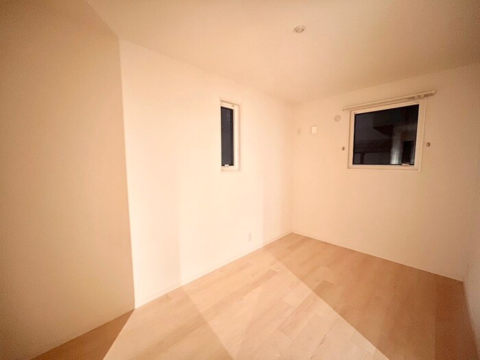 物件内観写真8　(居室)