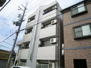 シャルマン岡山外観写真