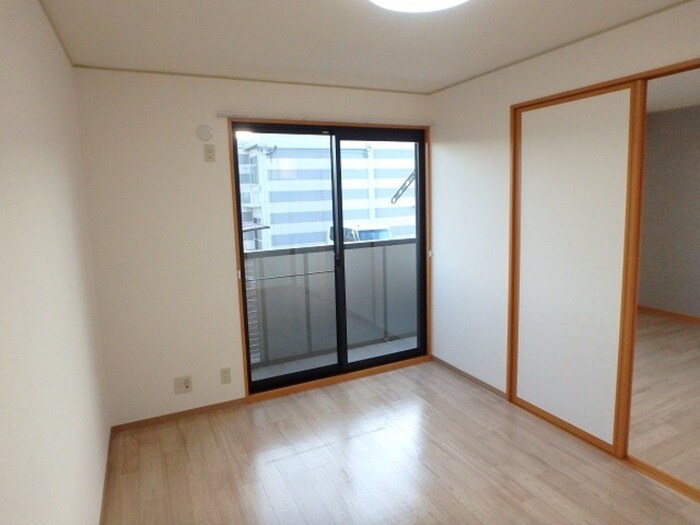 物件内観写真5　(居室)