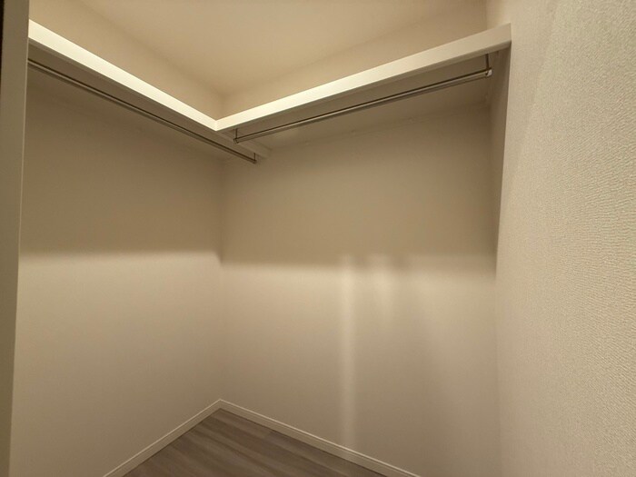 物件内観写真12　(収納)