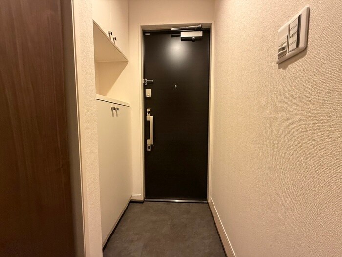 物件内観写真14　(玄関)