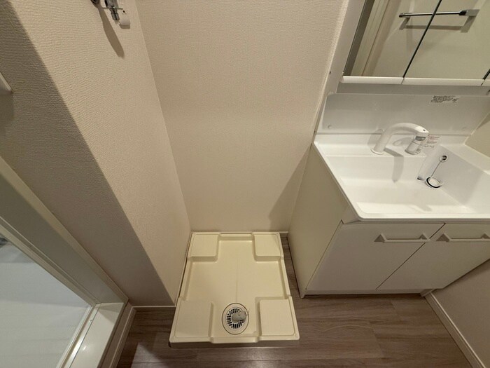 物件内観写真14　(洗濯機置場)