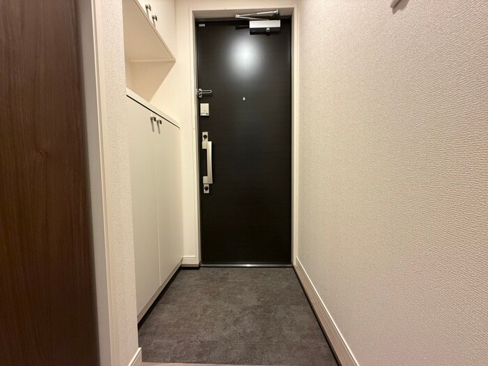 物件内観写真15　(玄関)