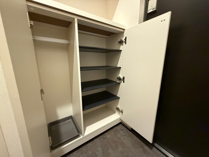 物件内観写真21　(収納)