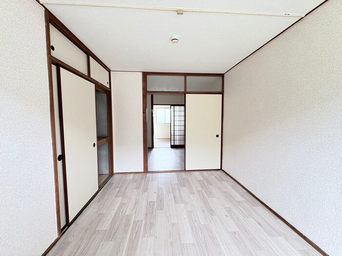 物件内観写真9　(居室)