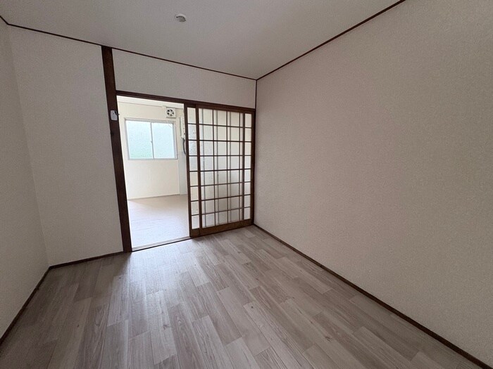 物件内観写真11　(居室)