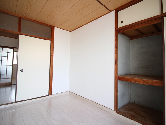 物件内観写真18　(居室)