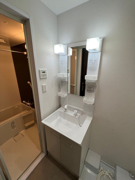 物件内観写真11　(洗面)