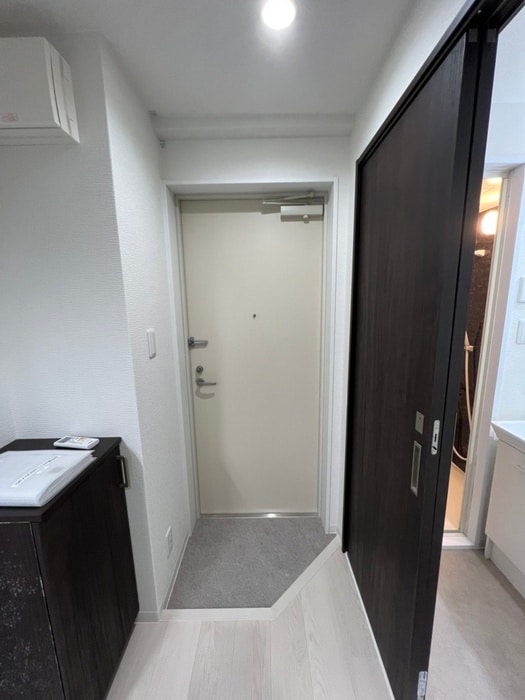 物件内観写真14　(玄関)