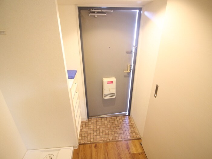 物件内観写真22　(玄関)