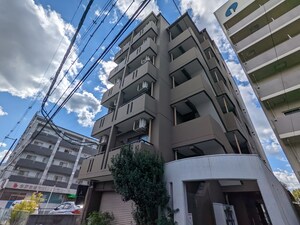 クレストプラザ外観写真