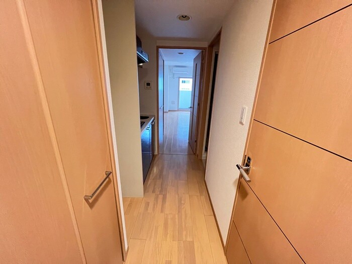物件内観写真20　(廊下)