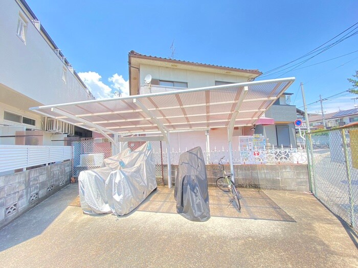 物件外観写真3　(駐輪場)