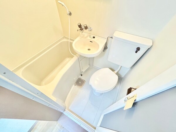 バス／シャワールーム等