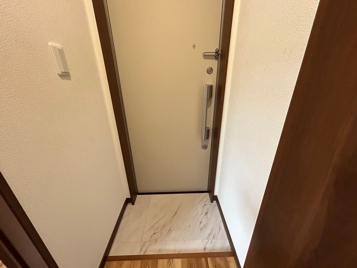 物件内観写真15　(玄関)