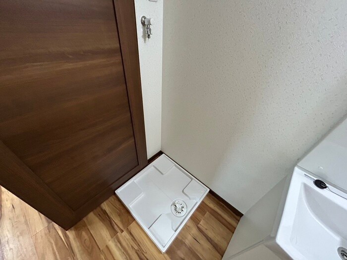 物件内観写真19　(洗濯機置場)