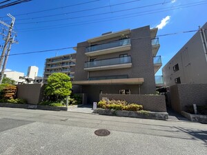 ｽﾃｲﾂ苦楽園ｶﾞ-ﾃﾞﾝﾋﾙｽﾞ(109)外観写真