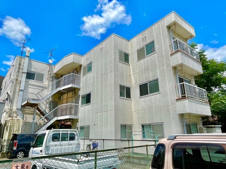 シティーハイツ八尾本町　北外観写真