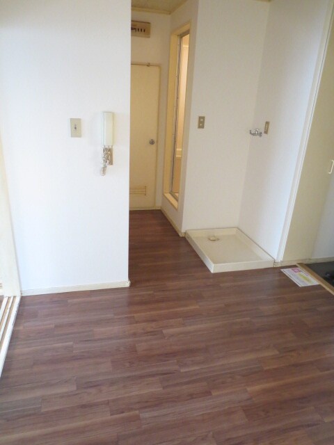 物件内観写真6　(居室)