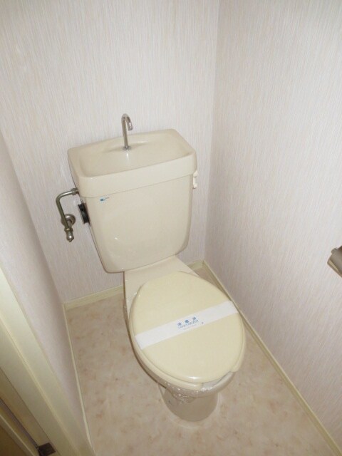 物件内観写真13　(トイレ)