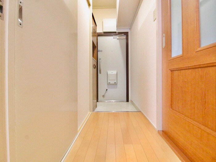 物件内観写真20　(廊下)