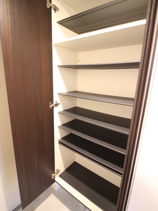 物件内観写真13　(靴箱)