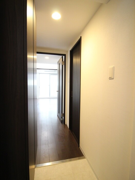 物件内観写真14　(廊下)
