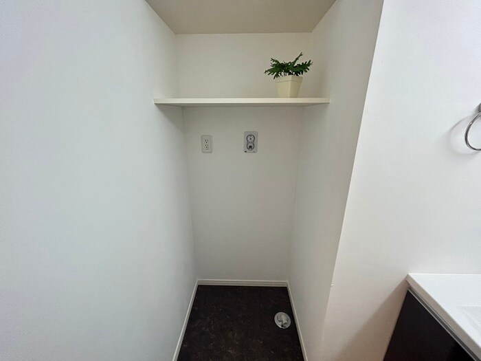物件内観写真20　(洗濯機置場)
