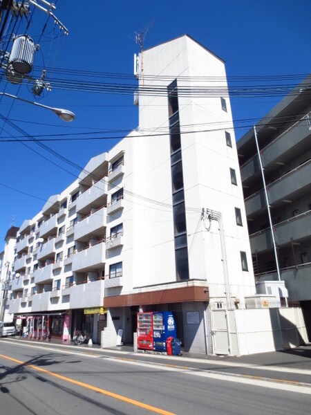 シェモア桂外観写真
