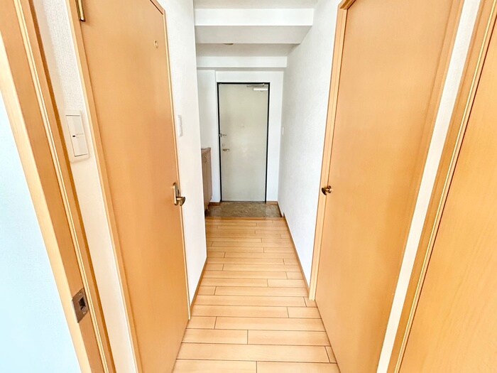 物件内観写真17　(廊下)