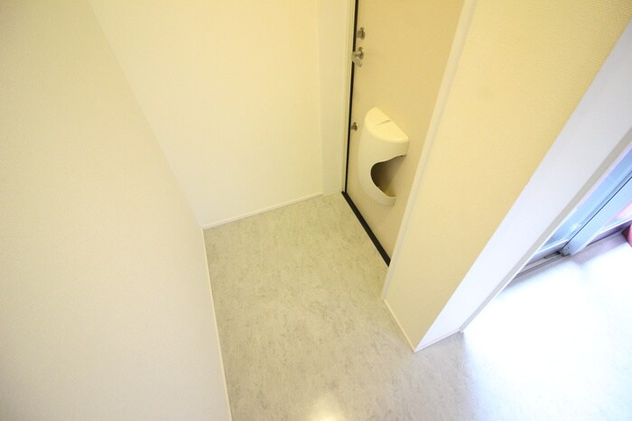 物件内観写真14　(玄関)