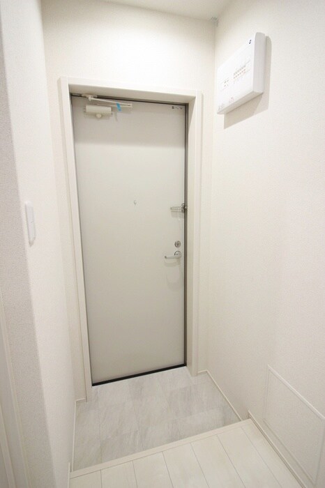 物件内観写真18　(玄関)