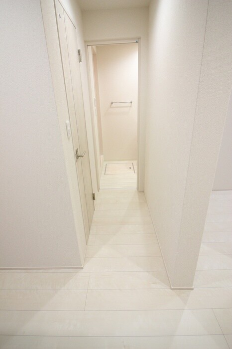 物件内観写真20　(廊下)