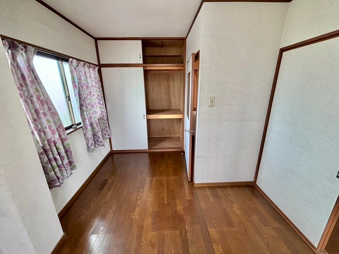 物件内観写真9　(居室)