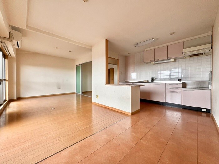 物件内観写真8　(居室)