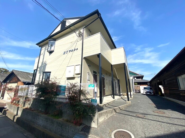 物件外観写真1　(外観写真)