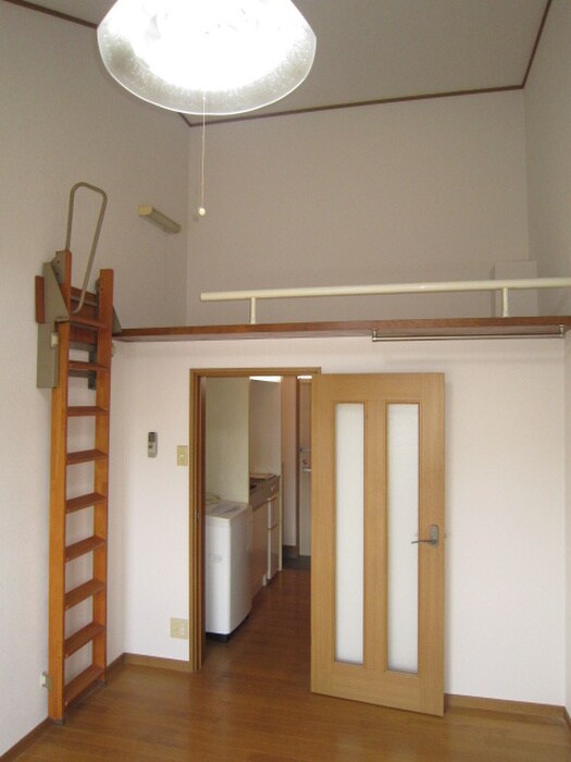 物件内観写真8　(居室)